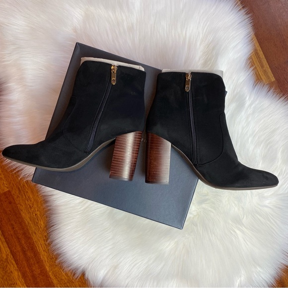 Tommy Hilfiger “Domain 3” Boots - Picture 10 of 13